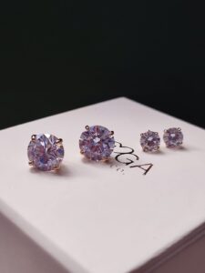 BRINCO SOLITÁRIO 6 MM OURO