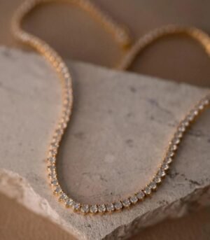 COLAR RIVIERA 3 GARRAS OURO 40cm