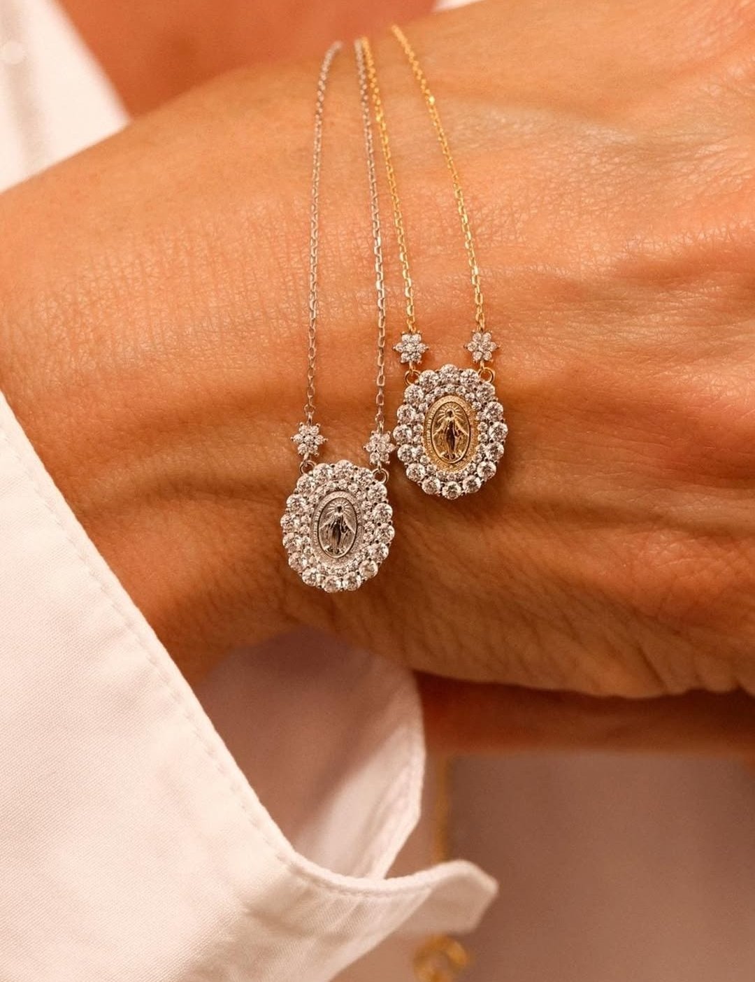 COLAR NOSSA SENHORA DAS GRAÇAS MOISSANITE - Image 2